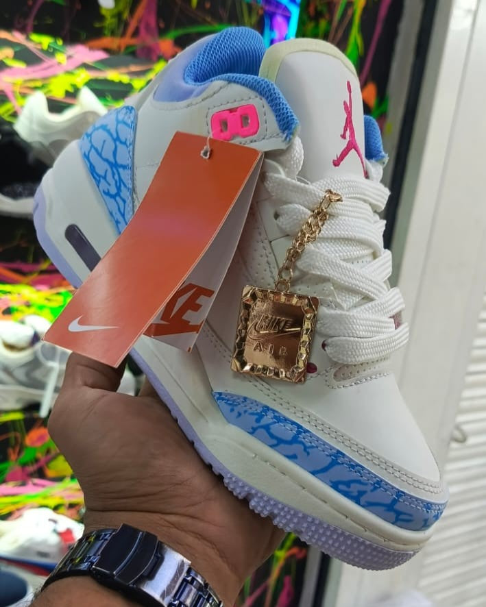 AIR JORDAN 3 NEAPOLITAN -EVOLUCIONA TU LOOK ⚡