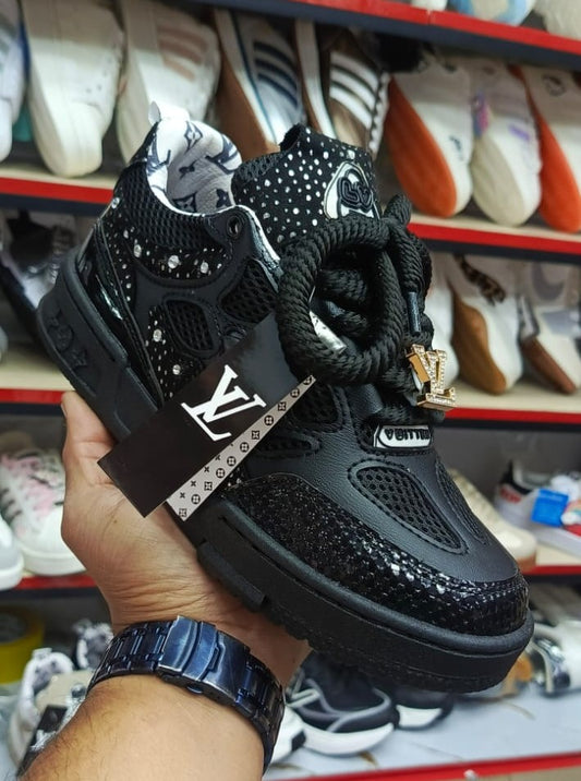 Louis Vuitton BRILLANTE ✨ MÁXIMA ELEGANCIA EN CADA PASO ✨