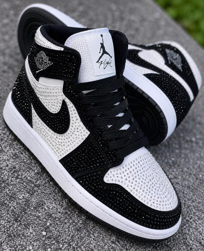 Brilla con el Legado: ¡Las Jordan R1 que el mundo está mirando! 🏀