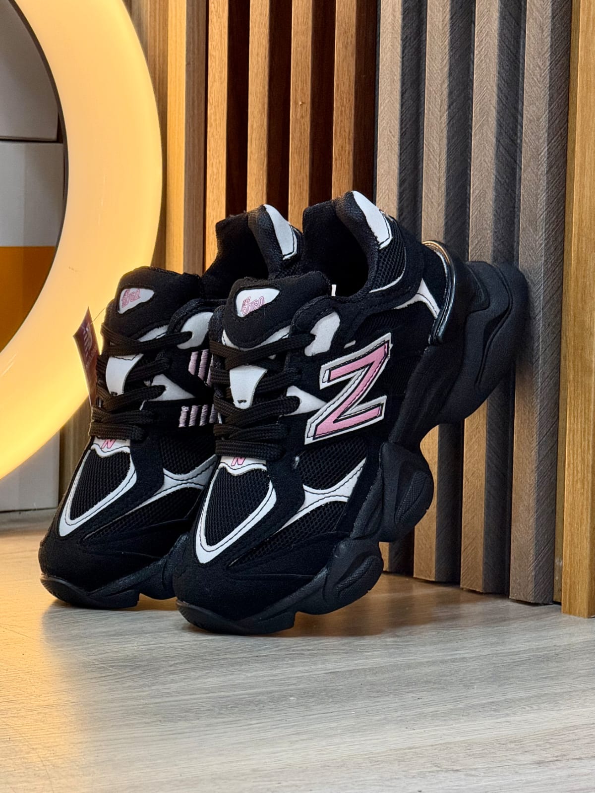NEW BALANCE 9060: EL FUTURO DEL STREETWEAR EN TUS PIES 👟🔥
