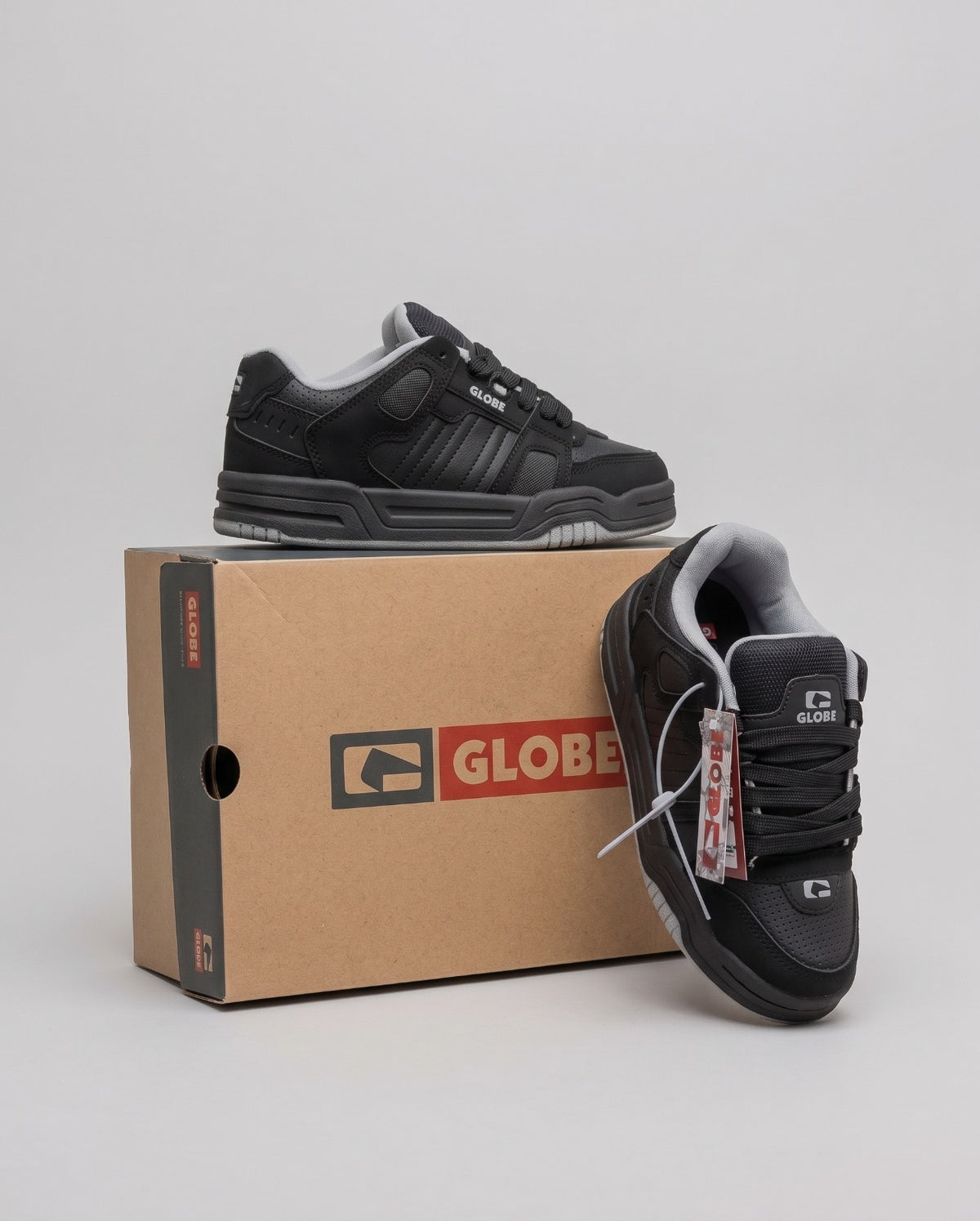 Globe Sabre Onyx Skate⚡(TOP QUALITY)🔥
