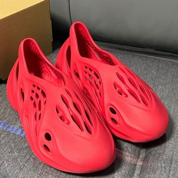 ADIDAS YEEZY FOAM™🔥