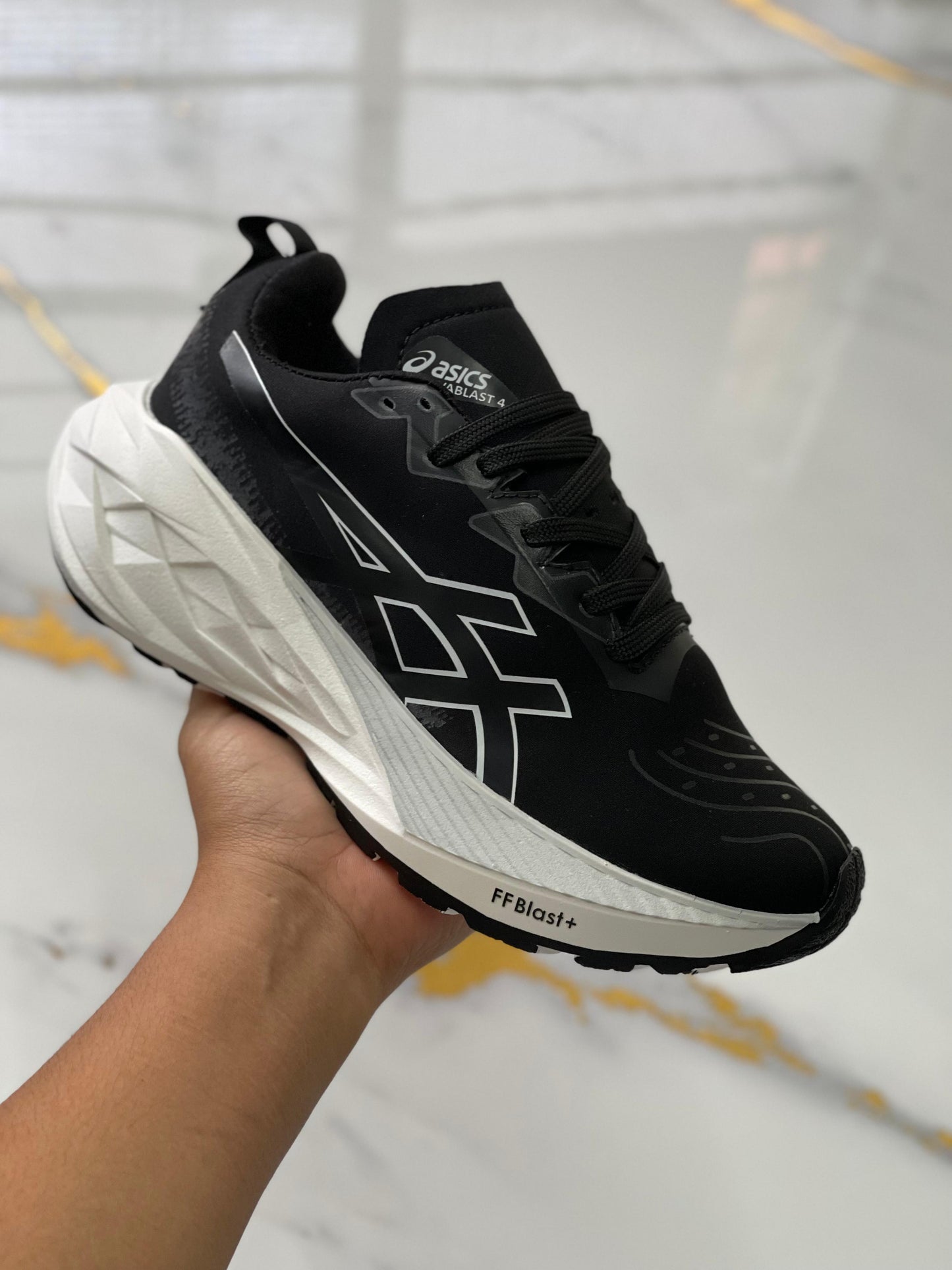ASICS NOVABLAST 4🔥(Running)